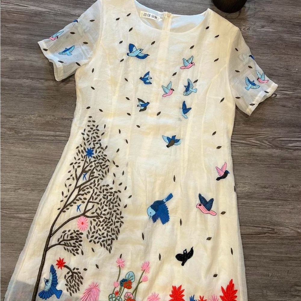 Elegant Embroidered Maxi Dress - White